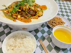 -拿渡·水煮鱼麻辣香锅(王府井奥莱·香江小镇店)