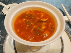 酸汤拆烩鱼头羹-扬州香格里拉·香宫中餐厅