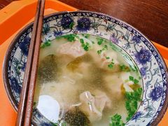 三鲜牛肉馄饨-老新隆牛肉锅贴(新街口店)