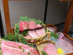 -山川小町·极番烧肉(新地假日广场店)