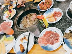 -锤头鲨毛肚海鲜烤肉自助餐厅(国购广场店)