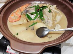 台州家烧杂鱼-梦都海鲜酒家(万达广场江桥店)