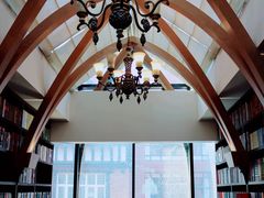 -钟书阁(松江泰晤士小镇店)