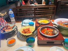 -佬麻雀·新湘菜(东方宝泰店)