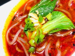 重庆地地道道的酸辣粉-雲蜀龙阁·金牌水煮鱼(方庄店)