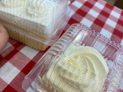 -红宝石·鲜奶小方·海派西点房(南丹店)