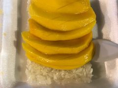 芒果糯米饭-班赞海鲜市场