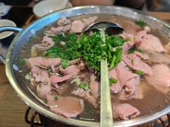 -肖四女乐山跷脚牛肉(世博源店)