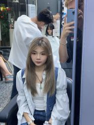 点击看大图 -藤野造型专业烫染接发