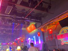-喜鹊音乐酒馆(西街店)