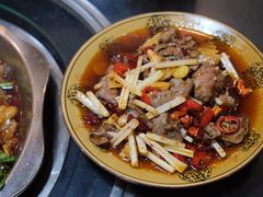 -周老三跷脚牛肉·全牛火锅(非遗传承店)