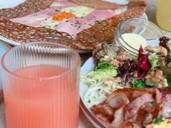 鸡蛋蘑菇熏肉荞麦可丽饼-RAC BAR(安福路店)