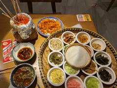 -包整·丝娃娃(一览甲秀楼风景店)