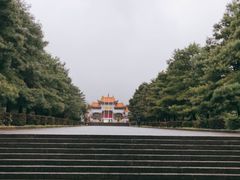 -三塔倒影公园