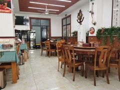 大堂-尕西新疆大盘鸡(回辉村分店)