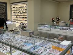 -潘多拉眼镜·蔡司依视路明月(潘家园店)