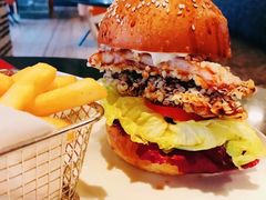-WOLFGANG PUCK KITCHEN & BAR(迪士尼小镇店)