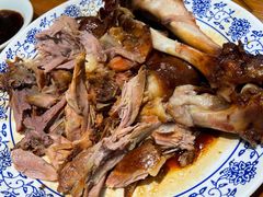 -老天桥酱肉烧饼夹肘子(天桥店)
