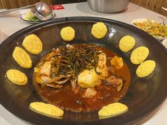 -小火炕铁锅炖鱼