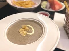 -天津梅江中心皇冠假日酒店