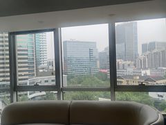-聚云奢二手奢侈品黄金手表包包回收·中古店(三里屯总店)