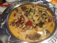 -胖哥俩肉蟹煲(万国店)