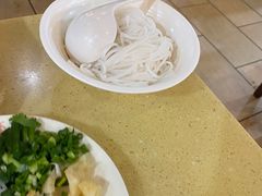 -桥香园云南过桥米线(金马碧鸡店)