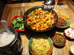 -富正毅三下锅·湘西韵味(天门山索道店)