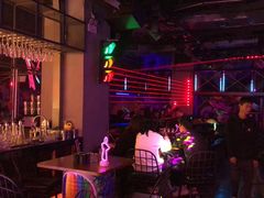 -UP嘻哈酒吧(粉巢店)