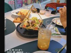 -ins森林童话餐厅coffee&bistro