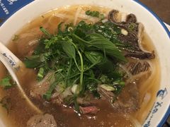 -美奈小馆·越南料理(中航城君尚购物中心店)