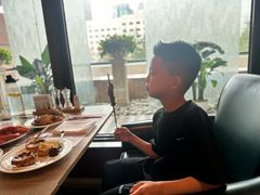 -咖啡苑自助餐厅·中国大饭店