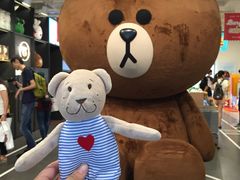 -LINE FRIENDS Garosu-gil Flagship Store