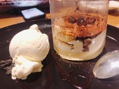 冲绳黑糖爆浆蛋糕-必胜客(百联又一城店)