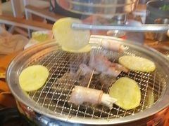 -叽叽扎扎烤肉场(生态城万达店)