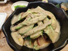 牛油果沙拉-万岁料理回转寿司(华贸店)