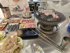 -灶边炉台·东北融合烤肉(南山店)