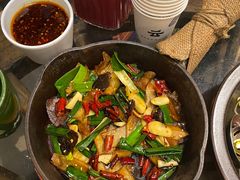 -云海肴·汽锅鸡·云南菜(天山百盛优客店)