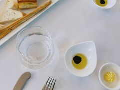 餐前面包配油醋-casamosaico卡萨马可意大利餐厅