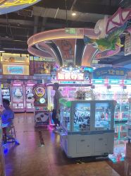 -卡通尼乐园(荟聚中心店)