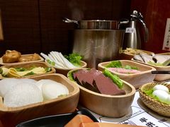 -独食火锅·半米屋台(直营总店)