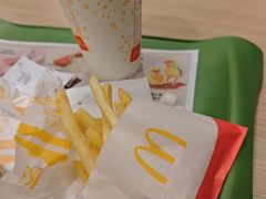 -麦当劳(轻轨曹杨路店)