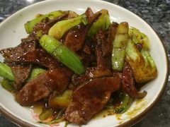 菜梗炒猪肝-菲乐餐厅(三十年经营·湖滨路店)