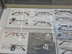 -明月眼镜(三坝店)