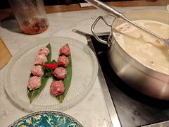 -尚尚仙·酸汤猪手·猪肚鸡火锅(华联万柳购物中心店)