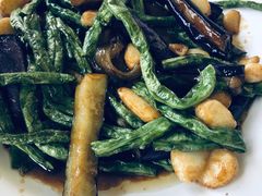 茄子烧豆角-群姐面馆·海鲜烧烤(同安路二店)