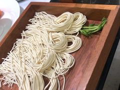 -红鼎豆捞·非遗鲍皇汤火锅(宝丰路店)