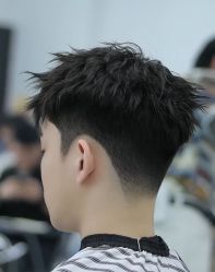 点击看大图 -MAMU·男士烫染沙龙