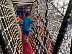 -嗨翻Hi-Fun竞技主题乐园·蹦床亲子生日轰趴(国光1937店)