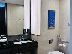 -广州天河希尔顿酒店